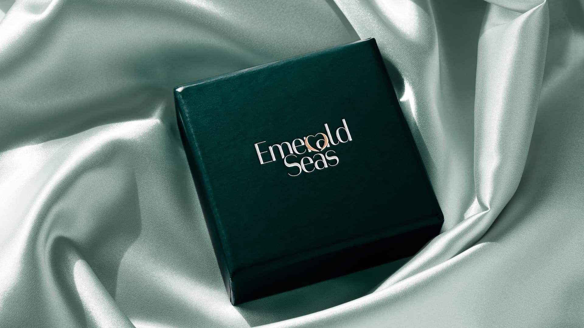 Main image Emerald Seas